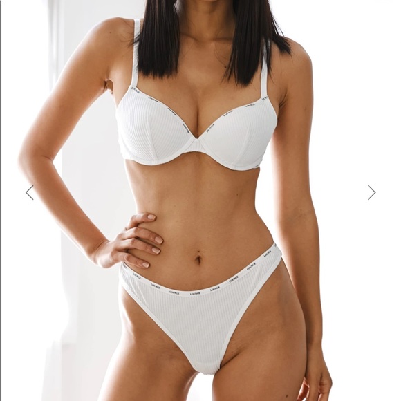 Authentic  set Louge  BRA 34B AND THONG Medium - Picture 4 of 4